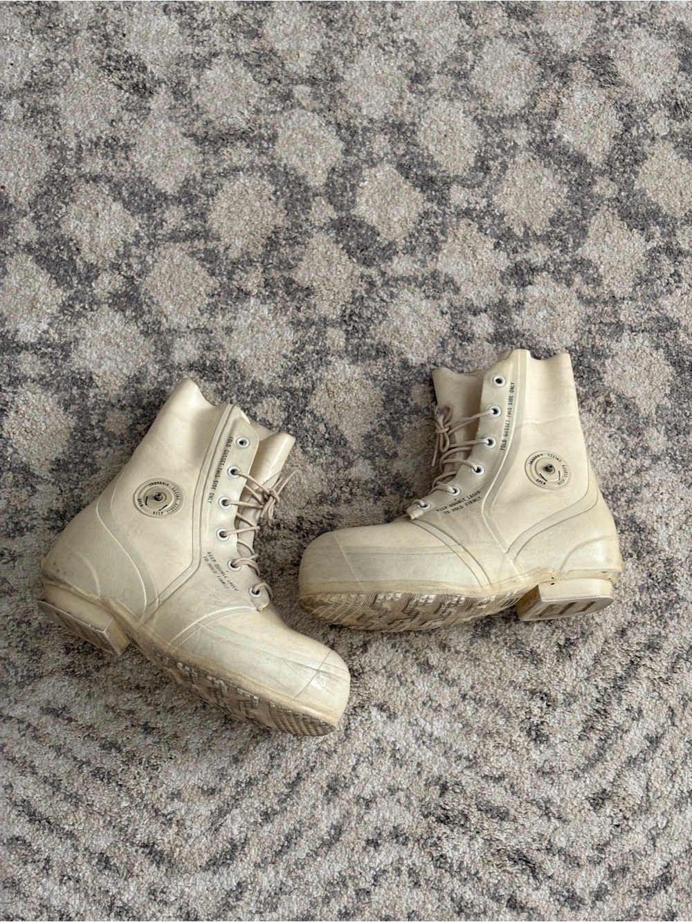 Men’s military bunny boot (sells $200)